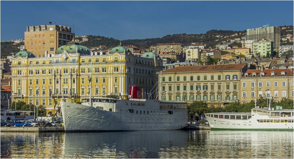Botel Marina ริเยกา ภายนอก รูปภาพ