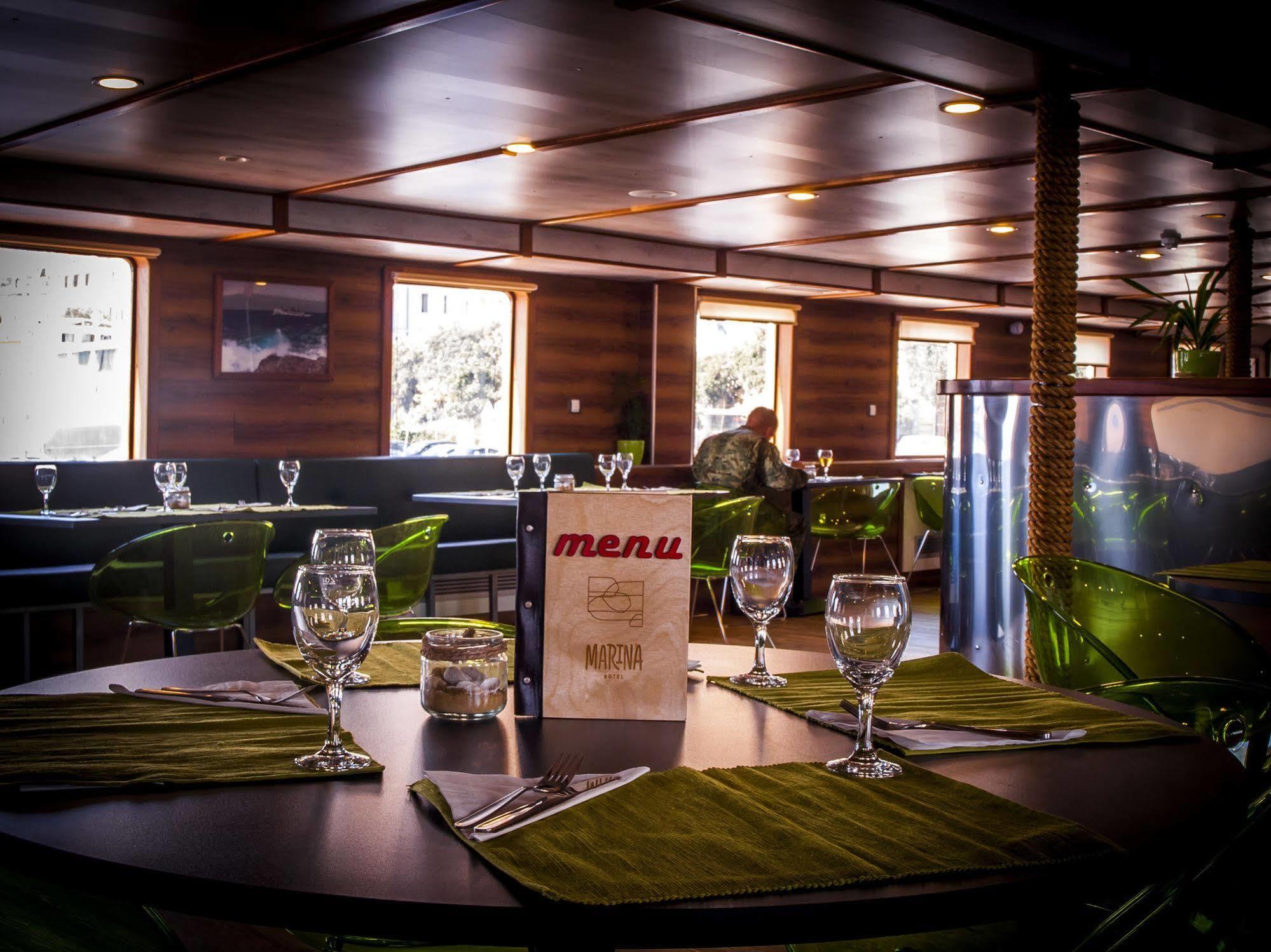 Botel Marina ริเยกา ภายนอก รูปภาพ